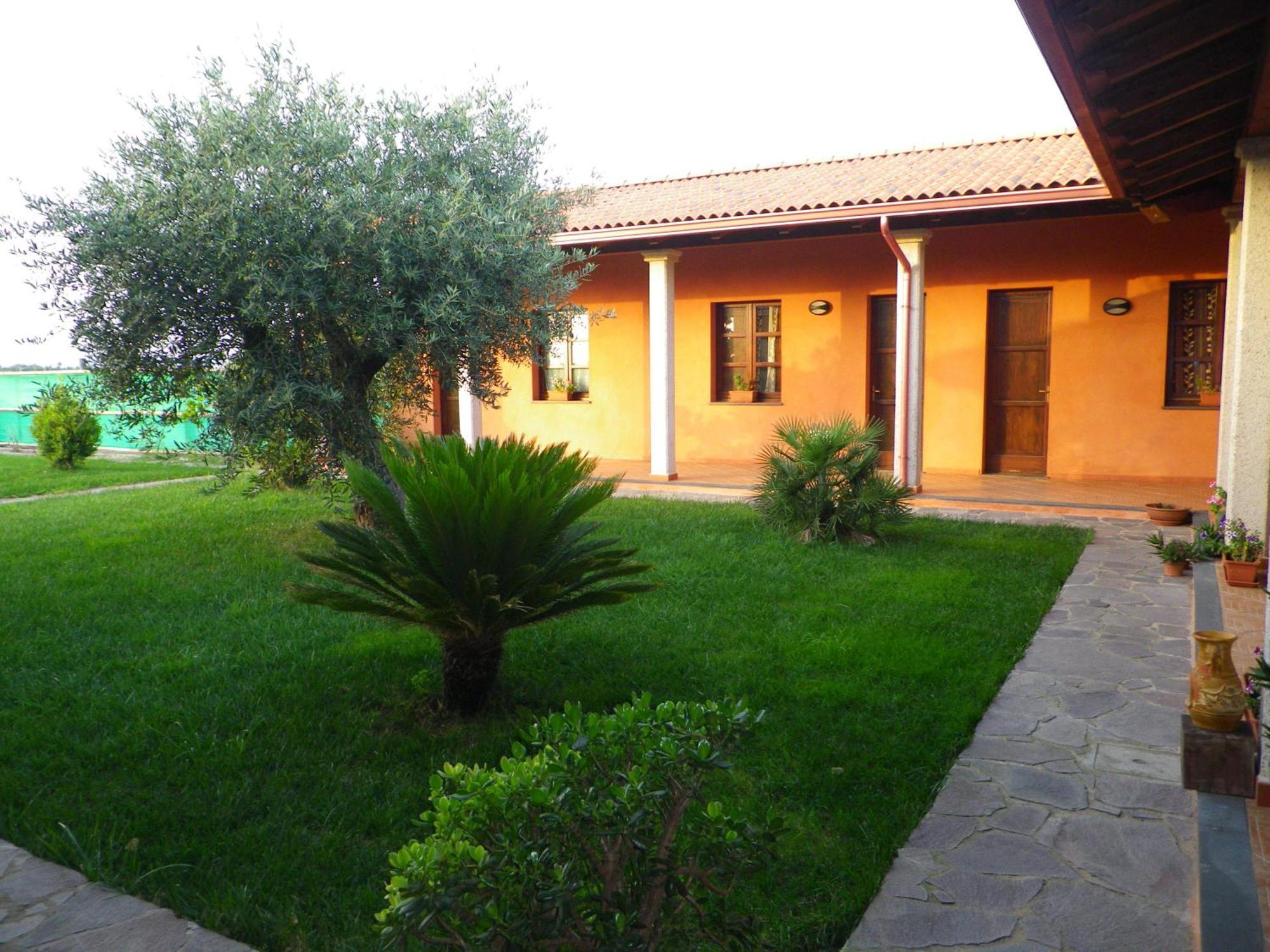 CuccuruAio' B&B Siamaggiore Esterno foto